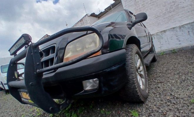 GM - Chevrolet S10 Blazer Executive 4.3 V6 2002 Gasolina-1