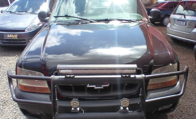 GM - Chevrolet S10 Blazer Executive 4.3 V6 2002 Gasolina-6