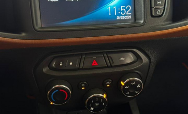 GM - Chevrolet ONIX HATCH LT 1.4 8V FlexPower 5p Aut. 2015 Flex-9