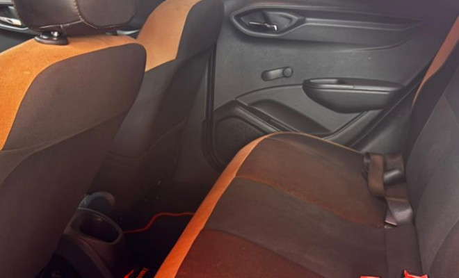 GM - Chevrolet ONIX HATCH LT 1.4 8V FlexPower 5p Aut. 2015 Flex-1