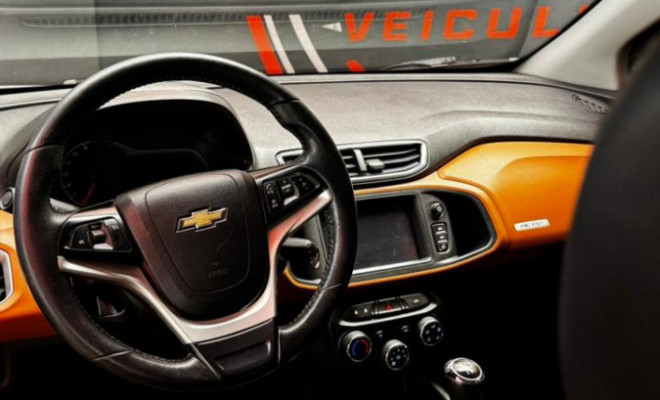 GM - Chevrolet ONIX HATCH LT 1.4 8V FlexPower 5p Aut. 2015 Flex-0