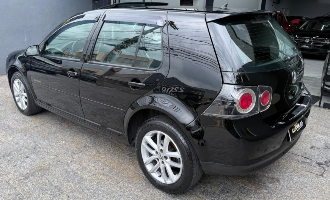 VW - VolksWagen Golf Sportline 1.6 Mi Total Flex 8V 4p 2011 Flex-12