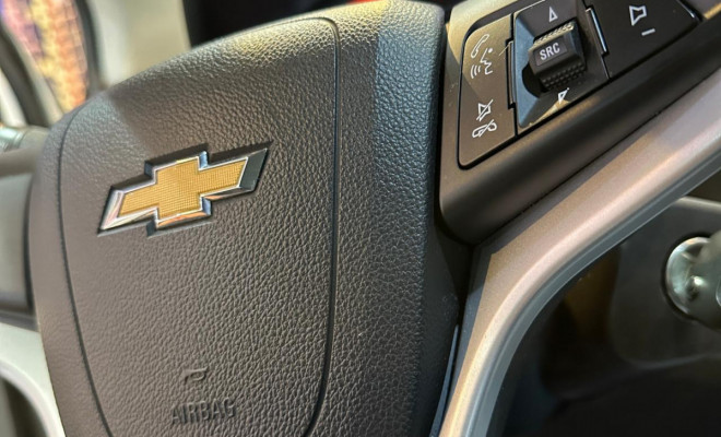 GM - Chevrolet ONIX HATCH LT 1.4 8V FlexPower 5p Mec. 2019 Flex-7