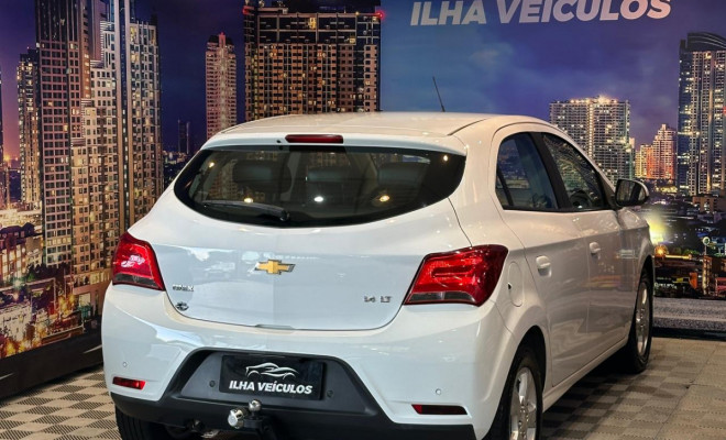 GM - Chevrolet ONIX HATCH LT 1.4 8V FlexPower 5p Mec. 2019 Flex-13