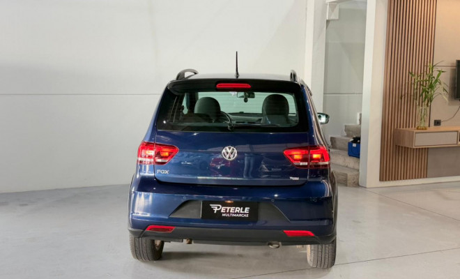 VW - VolksWagen Fox TRACK 1.0 Flex 12V 5p 2017 Flex-8