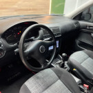 REPASSE - VW - VolksWagen Golf 1.6Mi/ 1.6Mi Gener./Black & Silver 2004 Gasolina-3