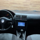 REPASSE - VW - VolksWagen Golf 1.6Mi/ 1.6Mi Gener./Black & Silver 2004 Gasolina-5