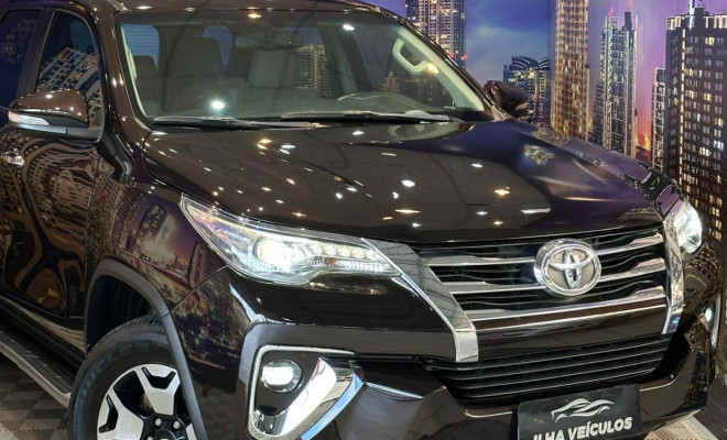 Toyota Hilux SW4 SRX 4x4 2.8 TDI 16V Dies. Aut. 2019 Diesel-2