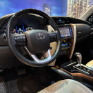 Toyota Hilux SW4 SRX 4x4 2.8 TDI 16V Dies. Aut. 2019 Diesel-3