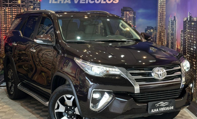 Toyota Hilux SW4 SRX 4x4 2.8 TDI 16V Dies. Aut. 2019 Diesel-1