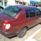 Renault Clio Sedan RN/ Expression 1.6 16V 4p 2005 Gasolina-4