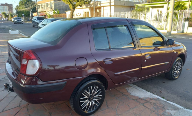 Renault Clio Sedan RN/ Expression 1.6 16V 4p 2005 Gasolina-3