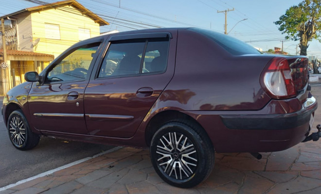 Renault Clio Sedan RN/ Expression 1.6 16V 4p 2005 Gasolina-5