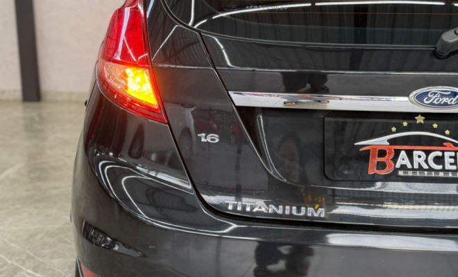 Ford Fiesta TIT./TIT.Plus 1.6 16V Flex Aut. 2015 Flex-10