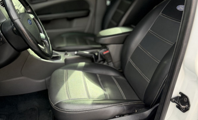 Ford Focus 1.6 S/SE/SE Plus Flex 8V/16V  5p 2012 Flex-7