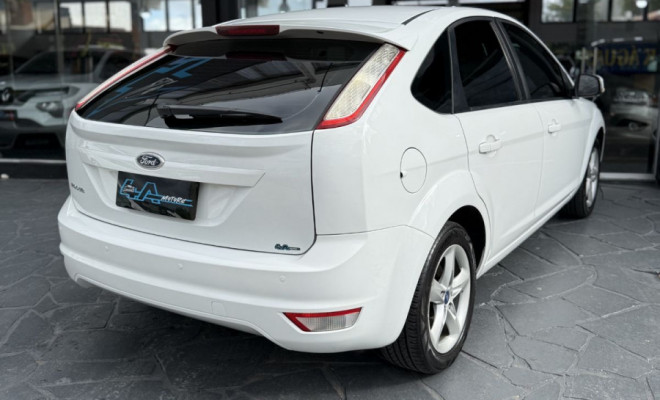 Ford Focus 1.6 S/SE/SE Plus Flex 8V/16V  5p 2012 Flex-11