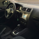 VW - VolksWagen JETTA Comfortline 2.0 T.Flex 8V 4p Tipt. 2013 Flex-8