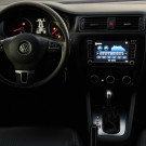 VW - VolksWagen JETTA Comfortline 2.0 T.Flex 8V 4p Tipt. 2013 Flex-10