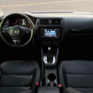 VW - VolksWagen JETTA Comfortline 2.0 T.Flex 8V 4p Tipt. 2013 Flex-9