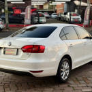 VW - VolksWagen JETTA Comfortline 2.0 T.Flex 8V 4p Tipt. 2013 Flex-4