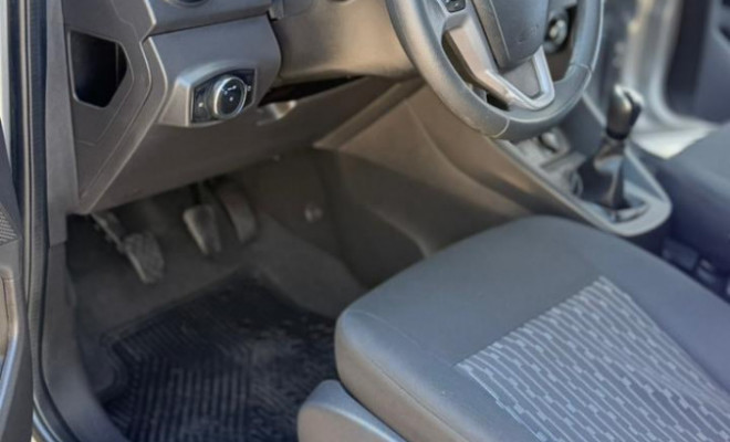 Ford Ka 1.5 Sedan SE Plus 12V Flex 4p Mec. 2020 Flex-13