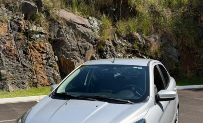 Ford Ka 1.5 Sedan SE Plus 12V Flex 4p Mec. 2020 Flex-1