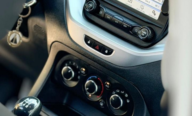 Ford Ka 1.5 Sedan SE Plus 12V Flex 4p Mec. 2020 Flex-10