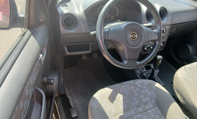 GM - Chevrolet PRISMA  Sed. Maxx/ LT 1.4 8V ECONOF. 4p 2009 Gasolina-7