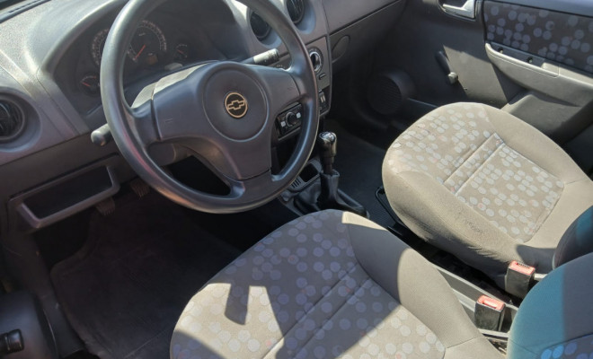 GM - Chevrolet PRISMA  Sed. Maxx/ LT 1.4 8V ECONOF. 4p 2009 Gasolina-8