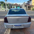 GM - Chevrolet Astra Sedan 2.0/CD/ Expres.GLS 2.0 8V 4p 2005 Flex-2
