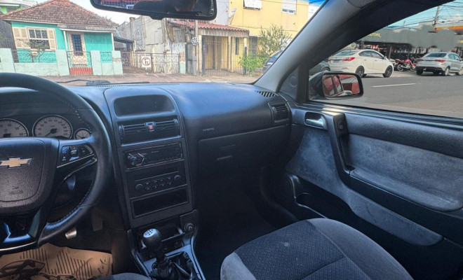 GM - Chevrolet Astra Sedan 2.0/CD/ Expres.GLS 2.0 8V 4p 2005 Flex-12