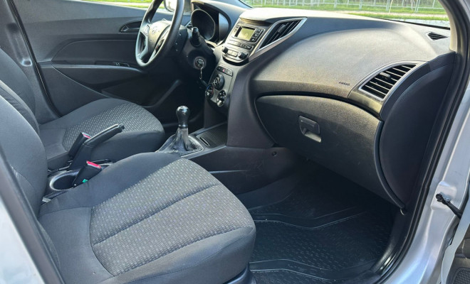 Hyundai HB20 Unique 1.0 Flex - 2019-6