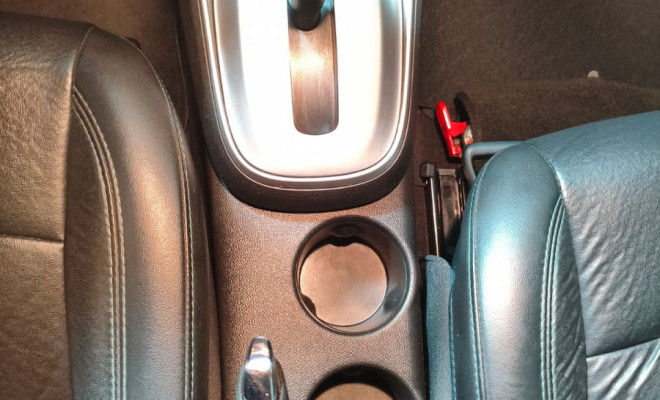 GM - Chevrolet TRACKER LTZ 1.8 16V Flex 4x2 Aut. 2015 Flex-9