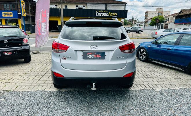 Hyundai ix35 2.0 16V 170cv 2WD/4WD Aut. 2012 Gasolina-4