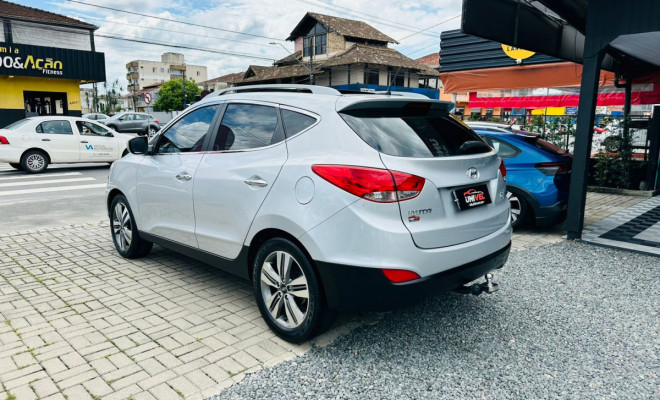 Hyundai ix35 2.0 16V 170cv 2WD/4WD Aut. 2012 Gasolina-3