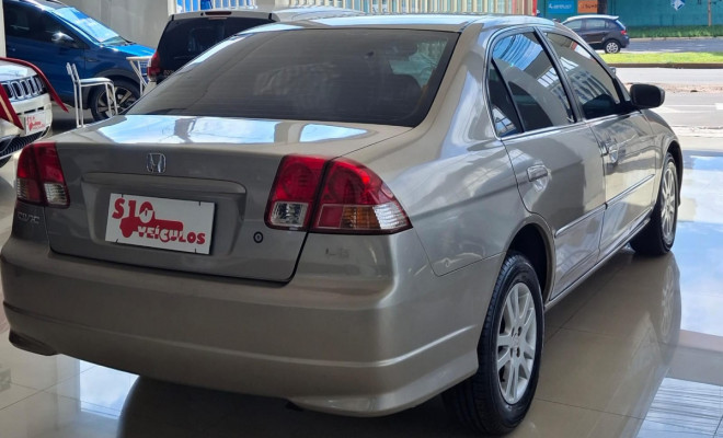 Honda Civic Sedan LX 1.7 16V 115cv Mec. 4p 2005 Gasolina-2