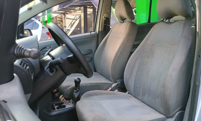 VW - VolksWagen Fox Plus 1.6Mi/ 1.6Mi Total Flex 8V 4p 2006 Flex-4