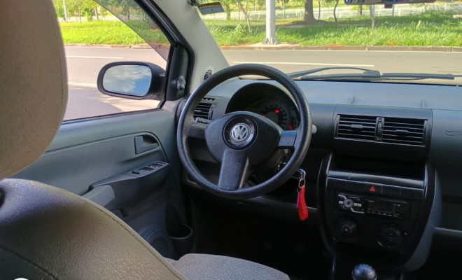 VW - VolksWagen Fox Plus 1.6Mi/ 1.6Mi Total Flex 8V 4p 2006 Flex-7