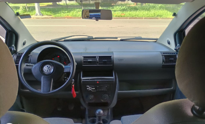 VW - VolksWagen Fox Plus 1.6Mi/ 1.6Mi Total Flex 8V 4p 2006 Flex-6