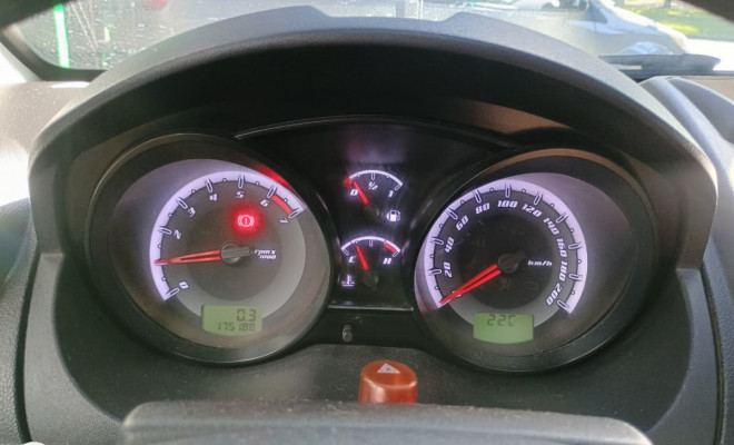 Ford Fiesta 1.0 8V Flex/Class 1.0 8V Flex 5p 2014 Flex-9