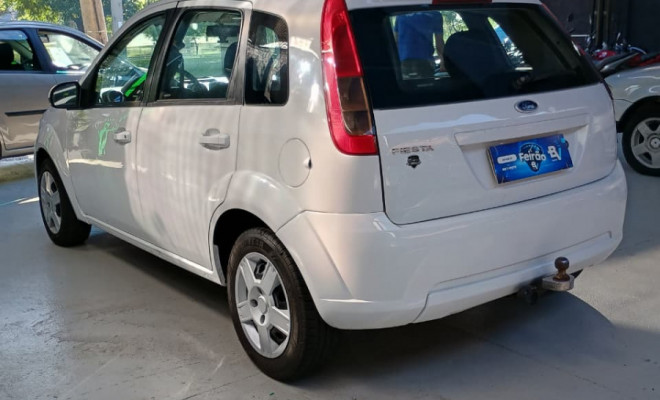 Ford Fiesta 1.0 8V Flex/Class 1.0 8V Flex 5p 2014 Flex-2