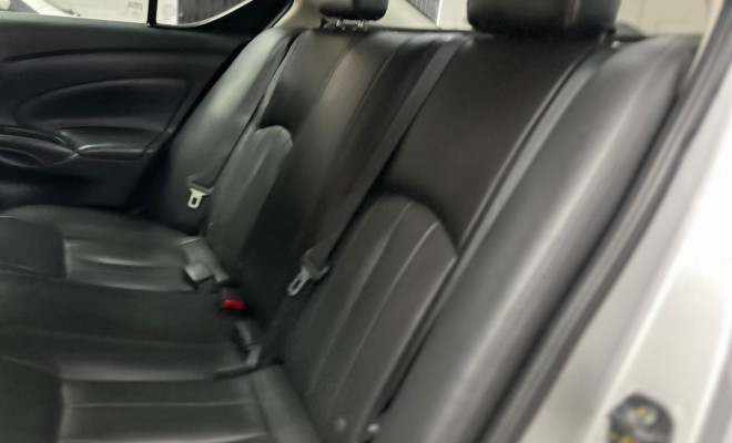 Nissan VERSA SL 1.6 16V FlexStart 4p Mec. 2016 Flex-9