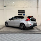 Volvo V40 T-4 MOMENTUM 2.0 Aut. 2018 Gasolina-1