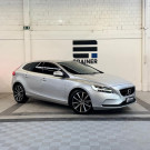 Volvo V40 T-4 MOMENTUM 2.0 Aut. 2018 Gasolina-2
