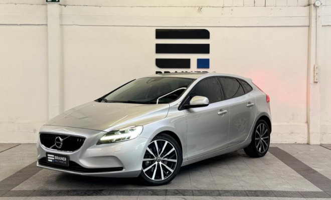 Volvo V40 T-4 MOMENTUM 2.0 Aut. 2018 Gasolina