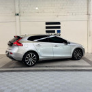 Volvo V40 T-4 MOMENTUM 2.0 Aut. 2018 Gasolina-4