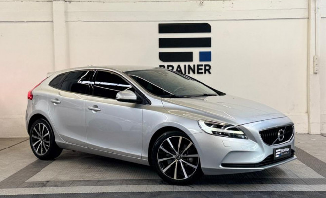 Volvo V40 T-4 MOMENTUM 2.0 Aut. 2018 Gasolina-2