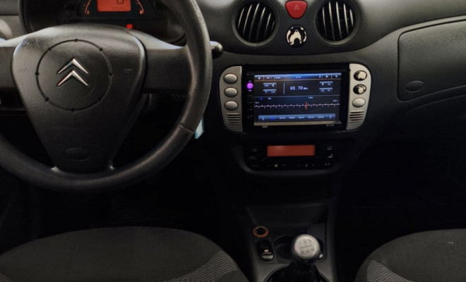 Citroën C3 XTR 1.4 Flex 8V 5p 2010 Flex-4