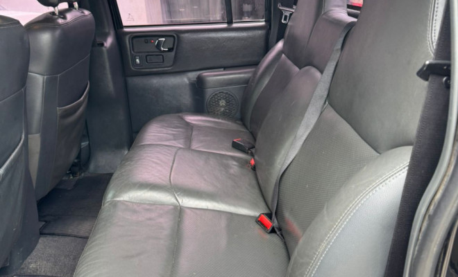 GM - Chevrolet S10 Pick-Up Exec. 2.8 4x4 CD TB Int.Dies 2010 Diesel-12