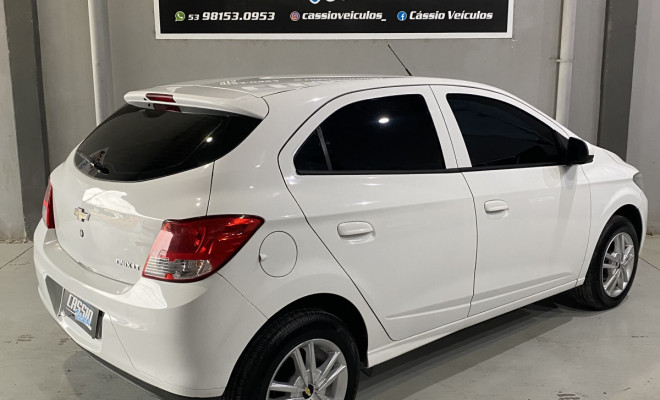 GM - Chevrolet ONIX HATCH LT 1.0 8V FlexPower 5p Mec. 2014 Flex-0